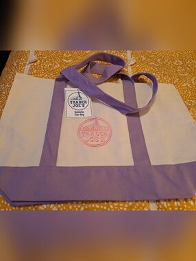 Trader Joe's Large size 20x14 Spring"2026" Lavender Trim Canvas Tote Bag w/pink